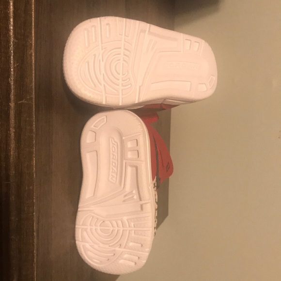 Red and Black Size 3C Nike Jordans - Picture 5 of 6